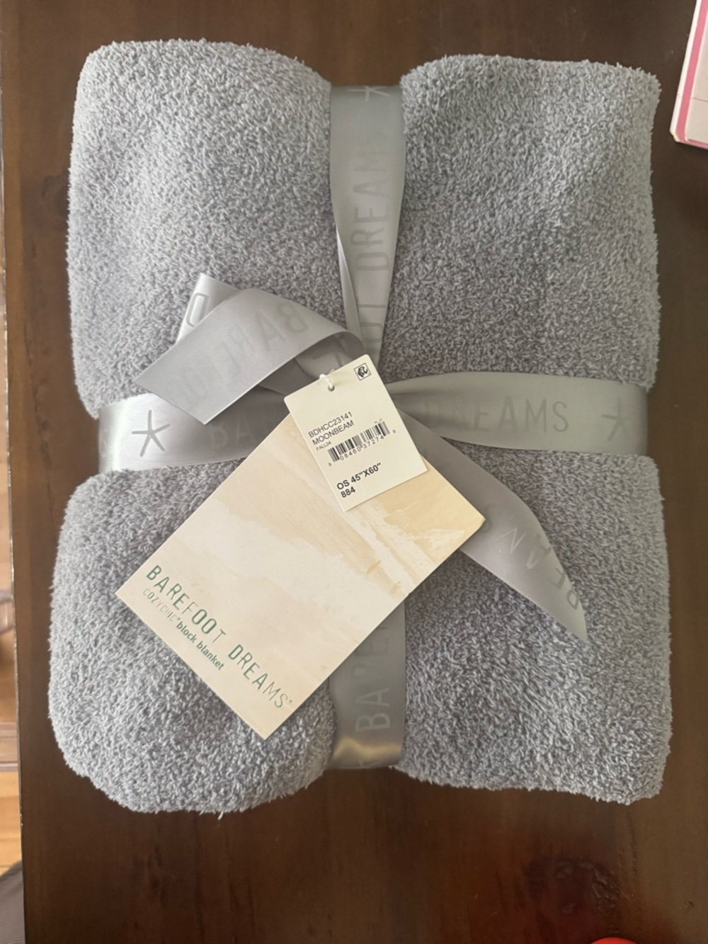 NWT Barefoot Dreams CozyChic Throw Blanket in Moonbeam Pearl 45” x 60”